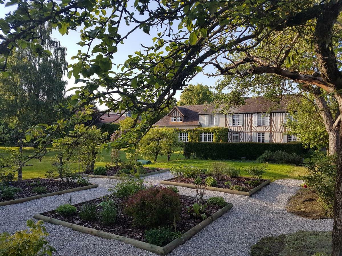 La Douce Folie Bed and Breakfast Saint-Julien-le-Faucon Exteriör bild